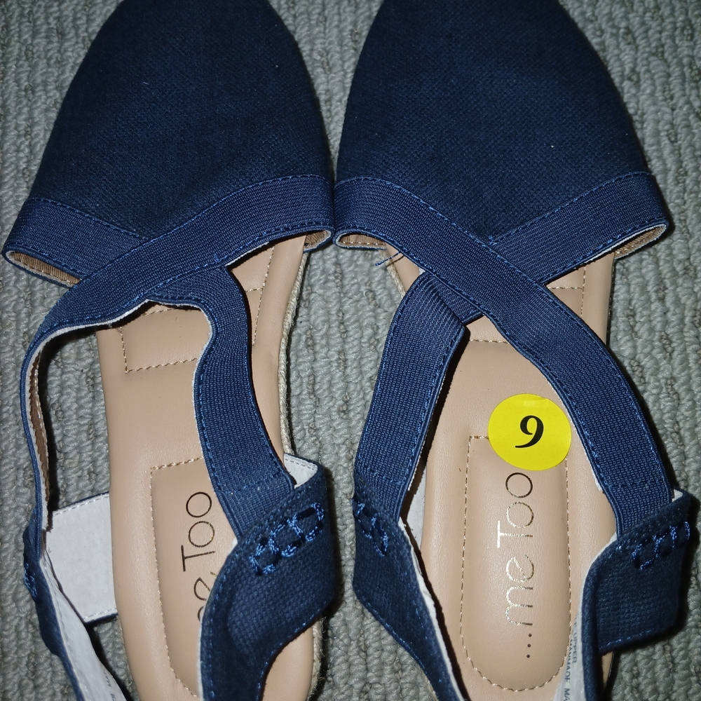 Me Too Women's Navy Blue Sandals